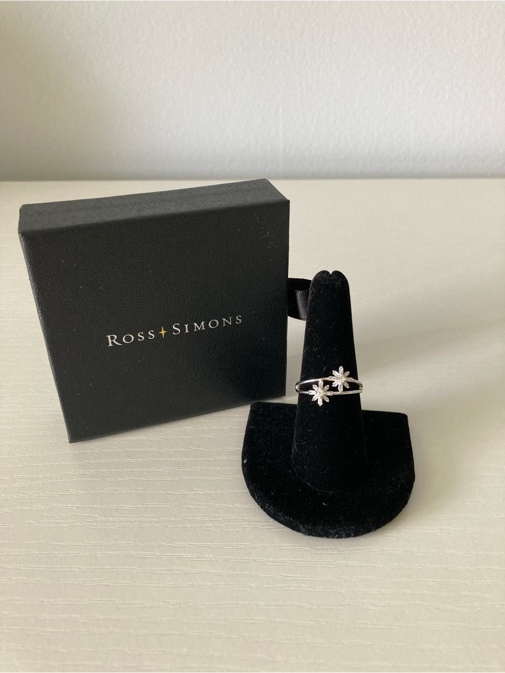 Ross Simons sterling silver and diamond ring